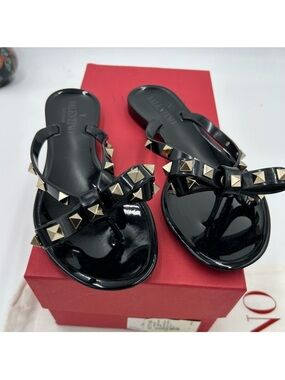 Women's Valentino Garavani Rockstud Thong Sandals w studs